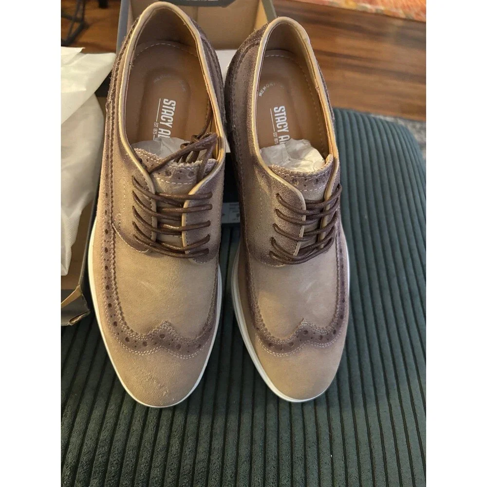 NIB Stacy Adams Trudell Wingtip Men's Casual Shoes - Sand Suede Size 9M